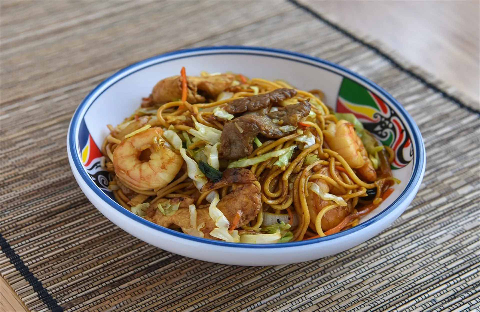 Golden-Pot-Asian-Restaurant-House-Special-Lo-Mein-Jacksonville Lo mein with shrimp, beef, veggies and savory sauce.